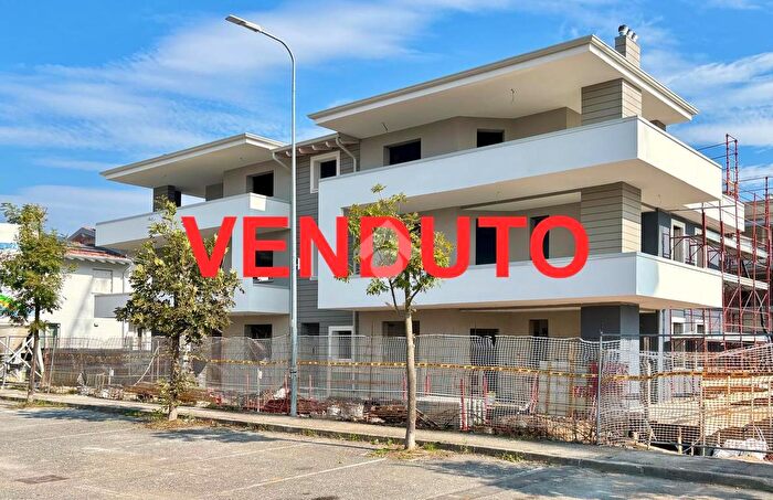 Appartamento quadrilocale in vendita in Via Liguria, Rodengo Saiano