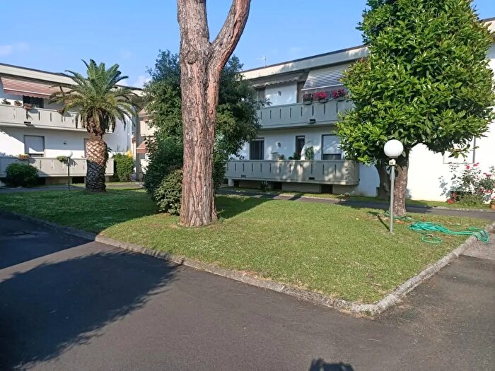 Appartamento quadrilocale in vendita in Massa