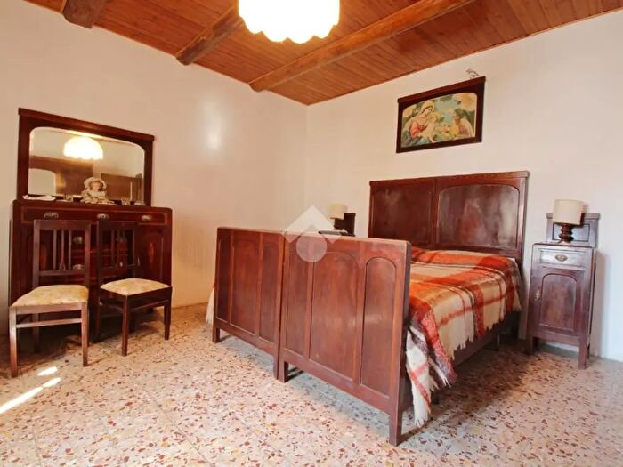 Appartamento quadrilocale in vendita in Via della Collina, Vernio