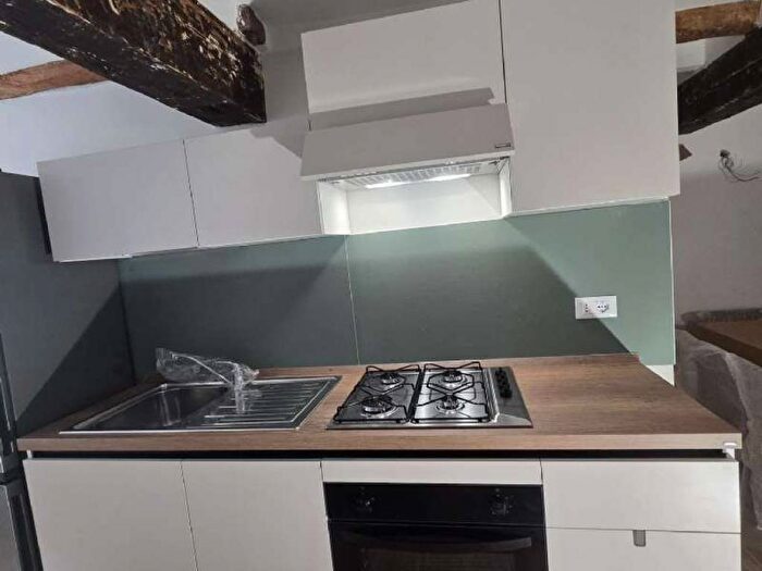 Appartamento quadrilocale in affitto in via De Castagnoli, Centro Storico, Bologna