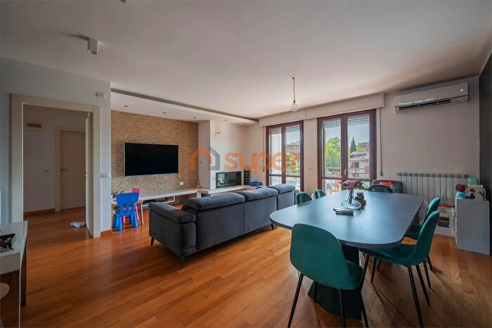 Appartamento quadrilocale in vendita in Via Don Guglielmo Fratini Perugia Pg, Perugia