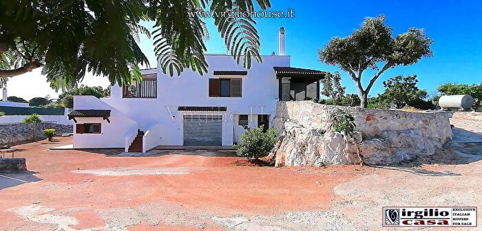 Casa con 10 locali in vendita in Contrada Chianchizzo Ostuni, Ostuni