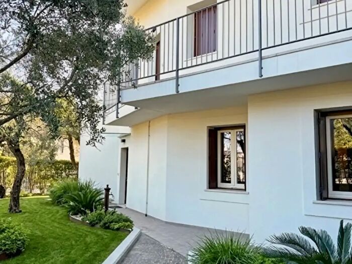 Appartamento trilocale in vendita in Via Trevisago, Soiano Del Lago