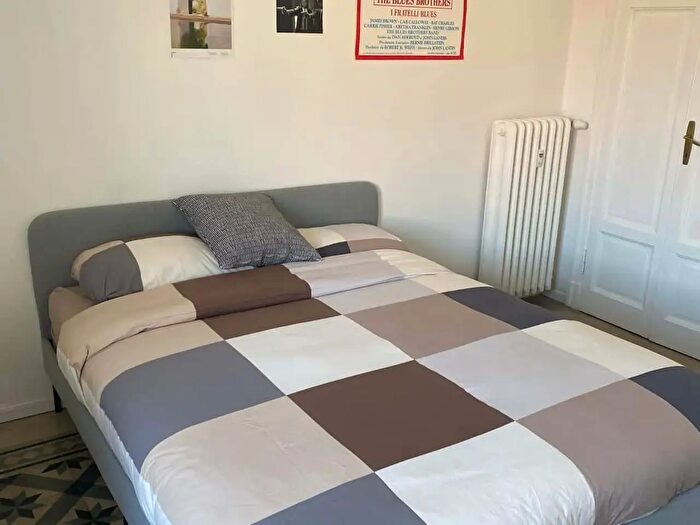 Appartamento monolocale in affitto in Alzaia Naviglio Grande, Milano