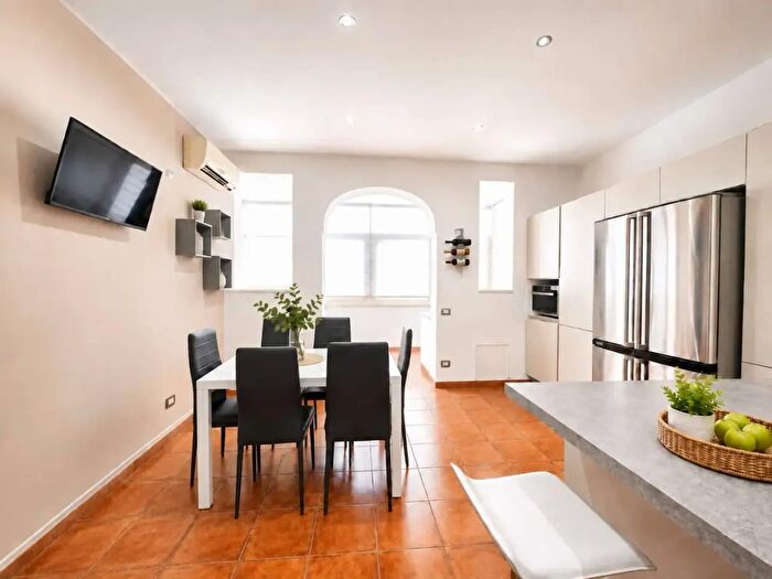 Appartamento con 5 locali in vendita in Palermo