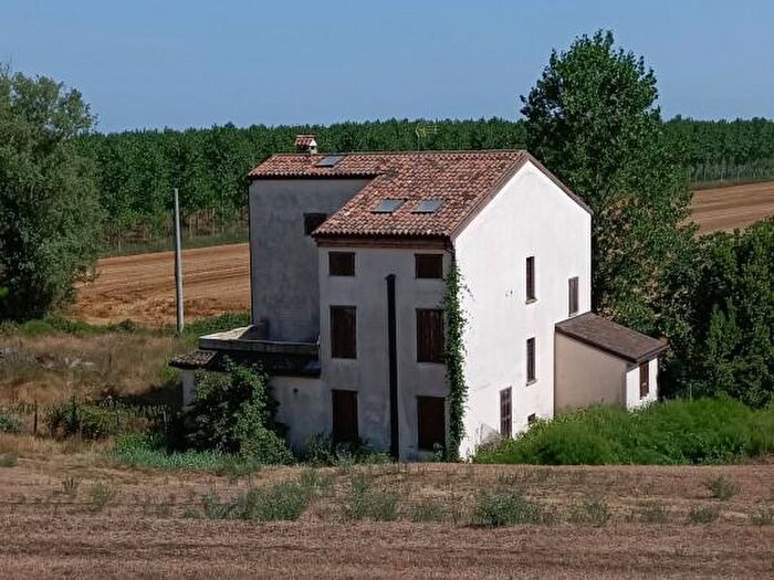 Casa in vendita in Via Argine Po, Riva del Po