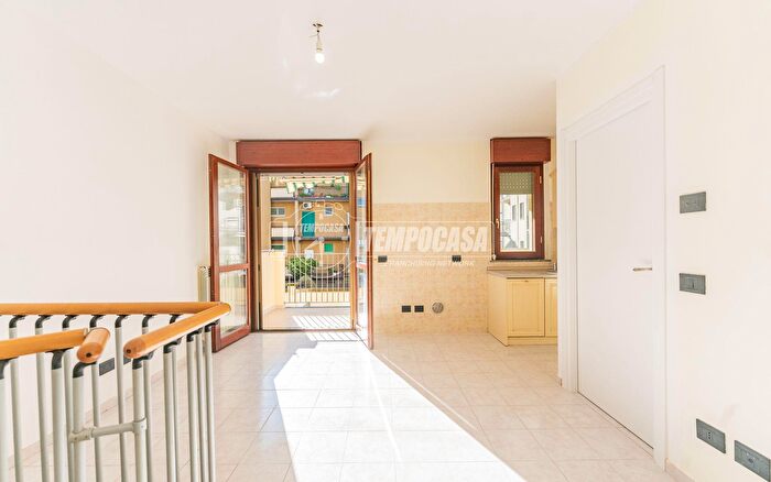 Appartamento trilocale in vendita in Via Legnano, Abbiategrasso