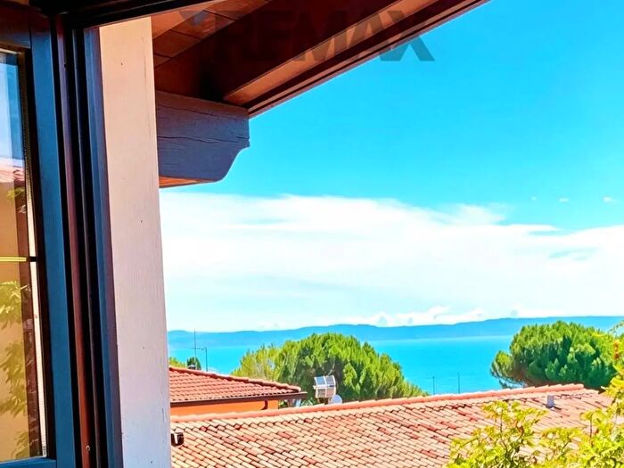 Casa con 10 locali in vendita in Moniga Del Garda