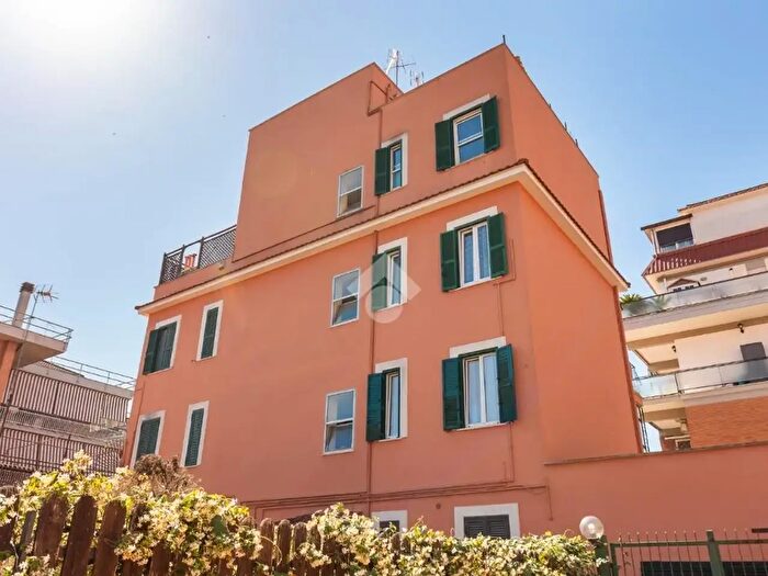 Appartamento bilocale in vendita in Via Paolo V, Roma