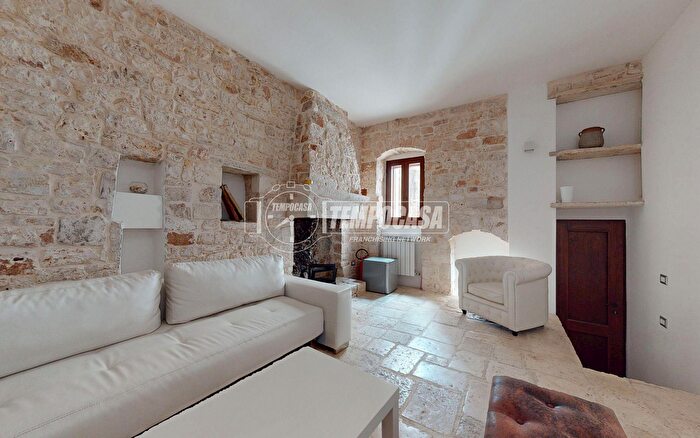 Casa quadrilocale in vendita in Via Peucezia, Castellana Grotte