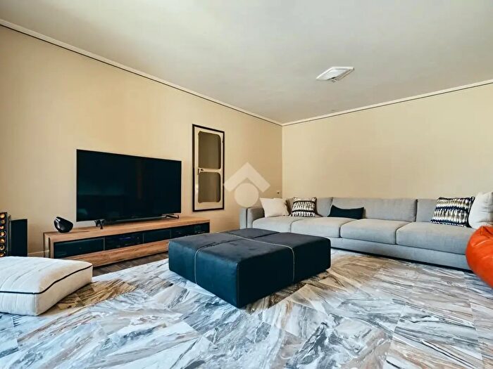 Casa con 5 locali in vendita in Via Giuseppe Garibaldi, Pizzighettone