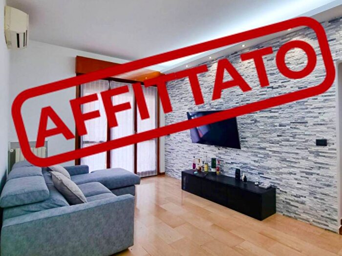 Appartamento bilocale in affitto in Via Piave, Centro, Pioltello