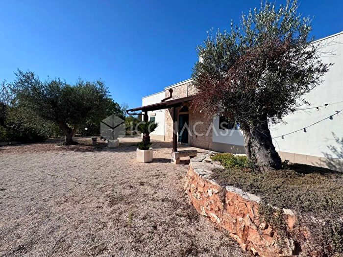 Appartamento quadrilocale in vendita in Strada Statale SNC, Ostuni