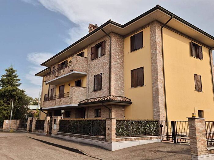 Appartamento trilocale in affitto in Via San Giacomo, Centro, Formigine