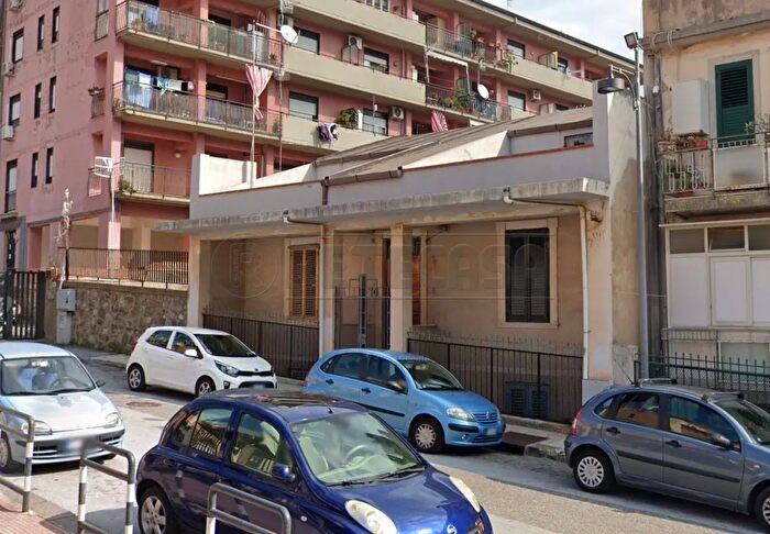 Appartamento bilocale in vendita in Via Principe Ruffo in Camaro Superiore, Messina