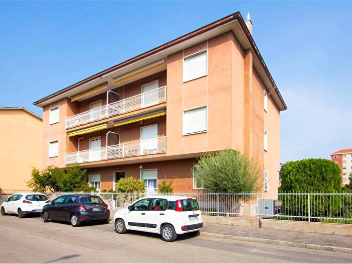 Appartamento trilocale in vendita in via Francesco Crispi, Varedo