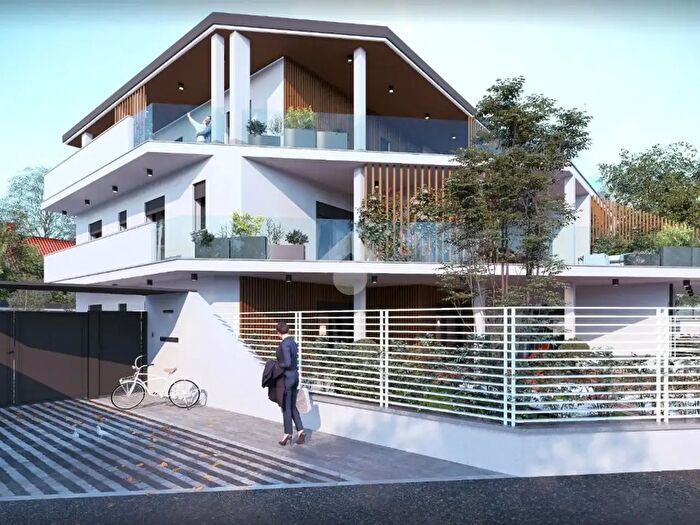 Appartamento quadrilocale in vendita in Via Edison, Arcore