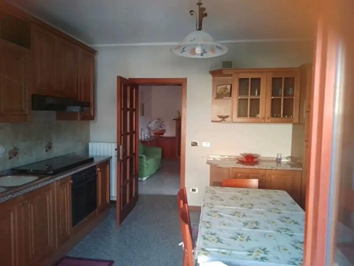 Appartamento con 5 locali in vendita in Via Lepanto, Giulianova