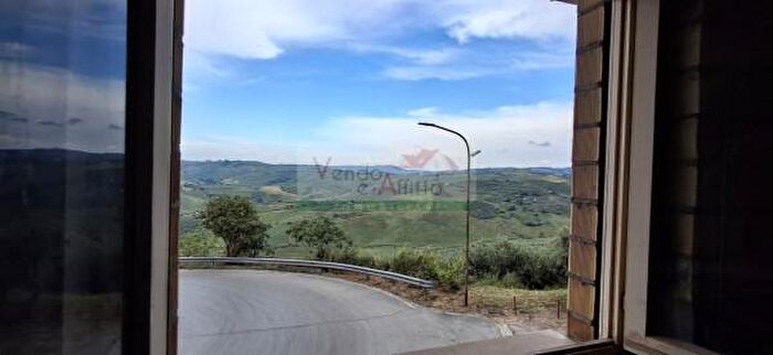 Casa monolocale in vendita in Montenero Di Bisaccia