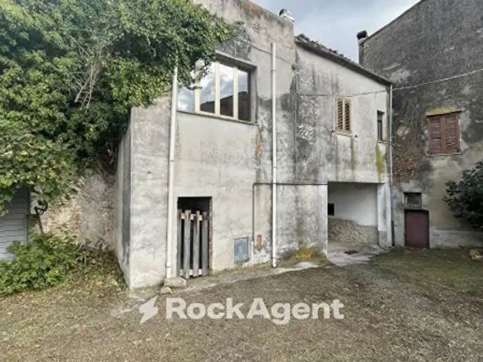 Casa trilocale in vendita in Via Villa Tassoni, Bellante