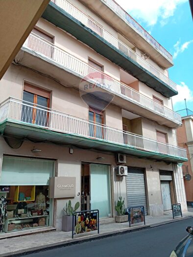 Appartamento con 5 locali in vendita in Via Savoia, Sortino