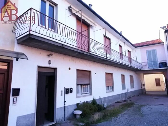 Appartamento trilocale in vendita in Via Mazzini, Gambolo