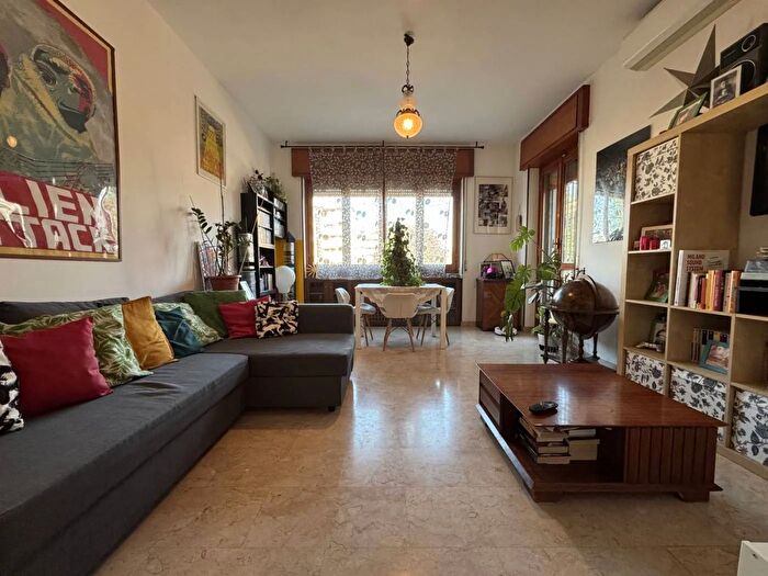 Appartamento trilocale in vendita in Via Giosuè Carducci Cassina DePecchi, Cassina De Pecchi