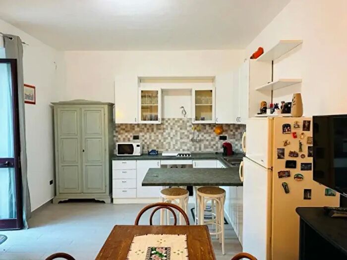 Appartamento trilocale in vendita in Via Marco Polo, Caronia