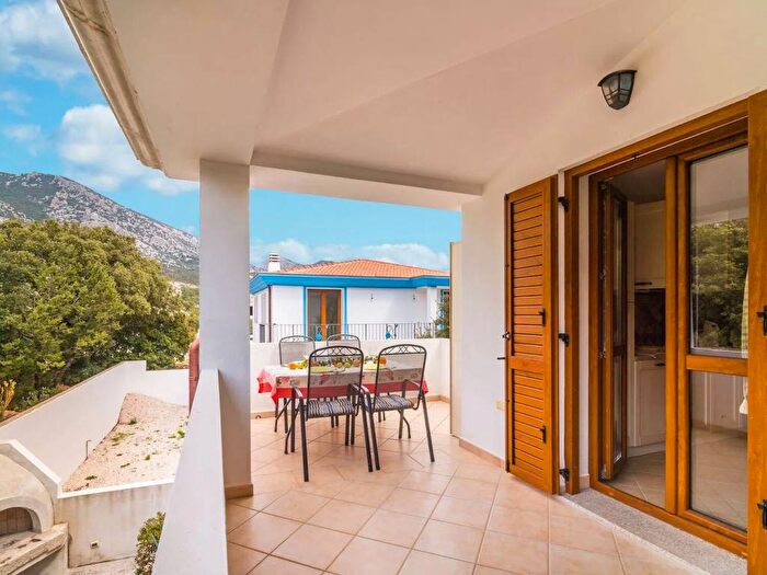 Appartamento trilocale in affitto in Dorgali