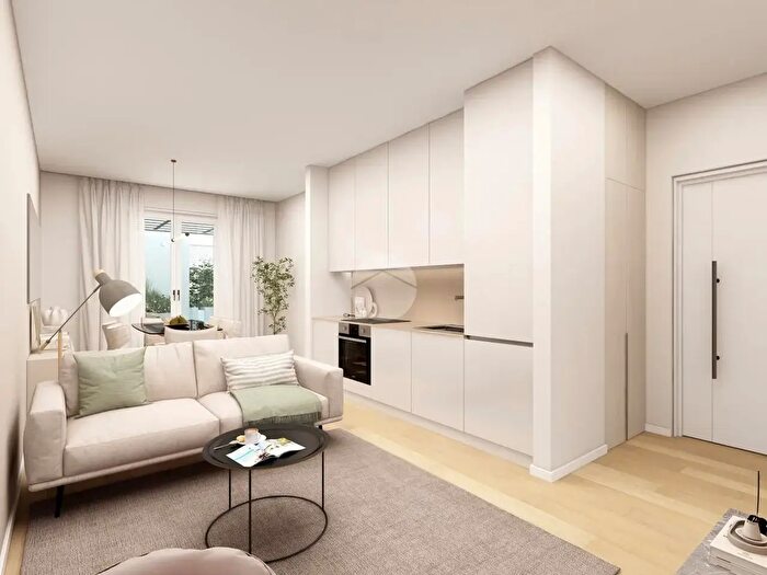 Appartamento trilocale in vendita in Via Desiderio, Milano