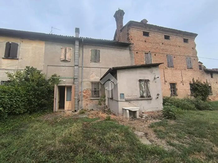 Casa monolocale in vendita in Via Caorso, Cortemaggiore