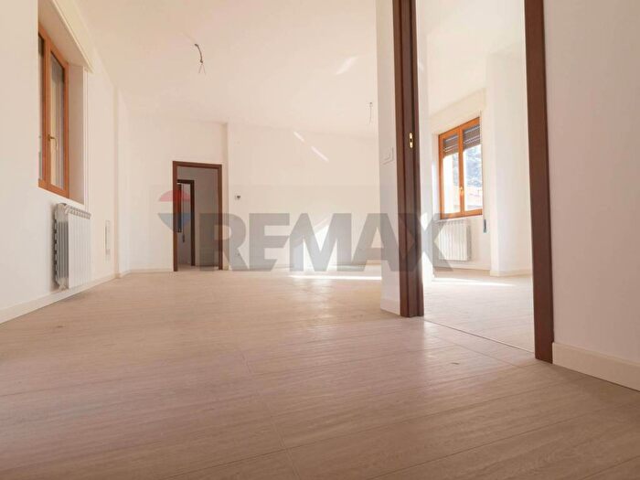 Appartamento trilocale in affitto in Via Carlo Porta, BovisioMasciago