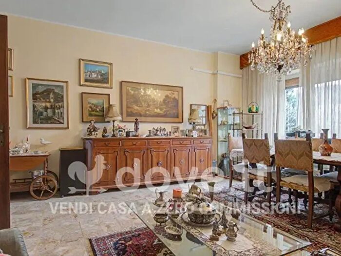 Appartamento con 6 locali in vendita in Viale Italia, Alme