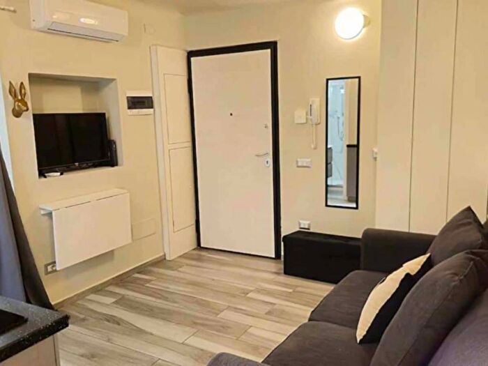 Appartamento in affitto in Via Lecco, Porta Venezia, Milano