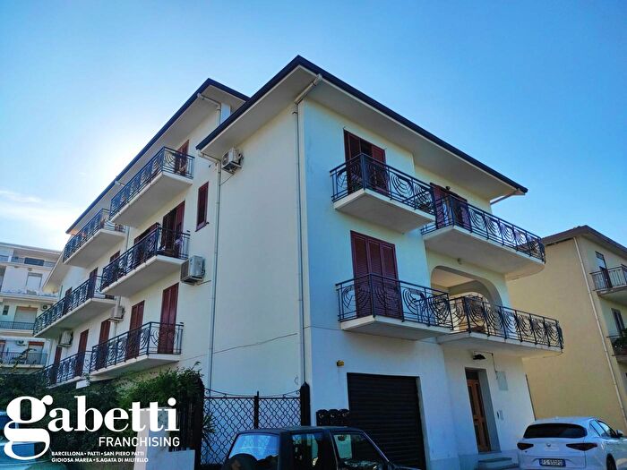 Appartamento con 5 locali in vendita in Via G N Gatto, Gioiosa Marea