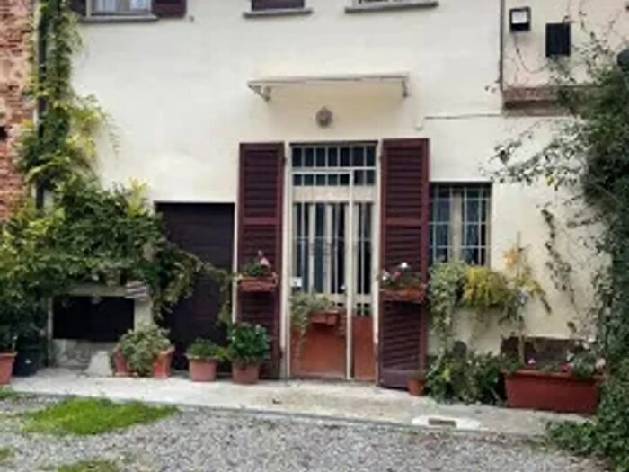 Casa trilocale in vendita in Via Vittorio Veneto, Redavalle