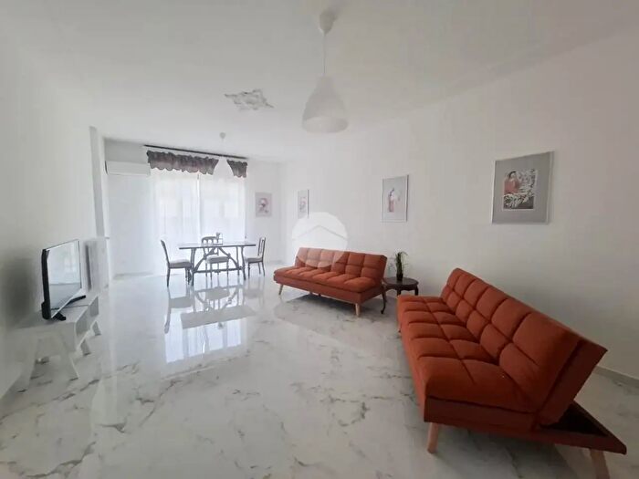 Appartamento trilocale in vendita in Via Emilia, Voghera