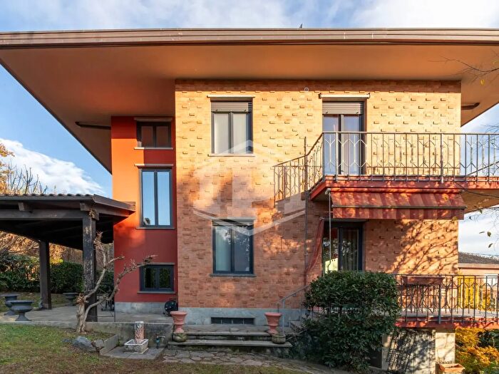 Appartamento con 5 locali in vendita in Via Bessaneisa, Rivoli