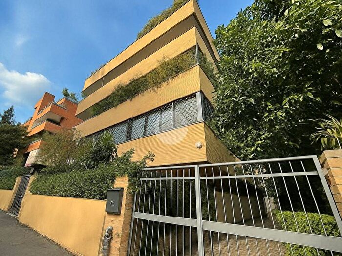 Casa bilocale in affitto in Via della Farnesina, Vigna Clara Vigna Stelluti, Roma