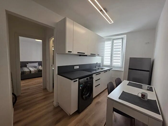 Appartamento bilocale in affitto in Via Gatteri, Trieste