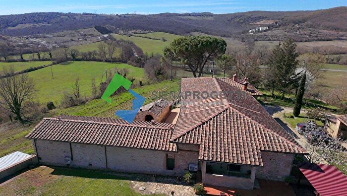 Casa con 20 locali in vendita in Strada Provinciale, Sovicille