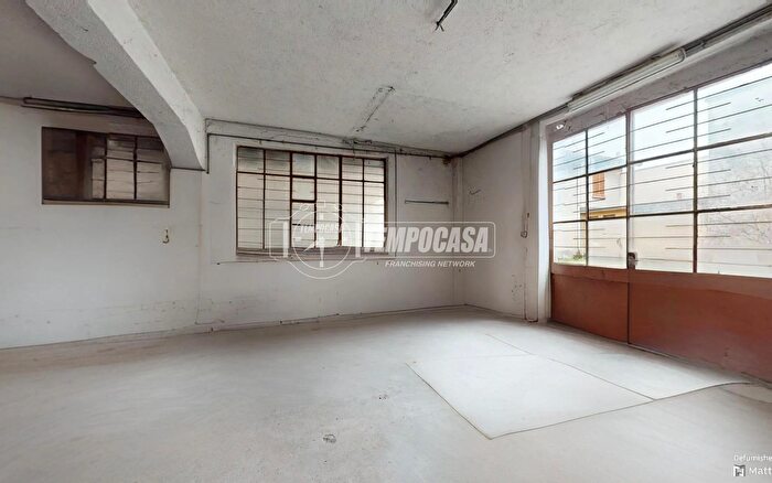 Appartamento in vendita in Via Alessandro Manzoni, Besana In Brianza