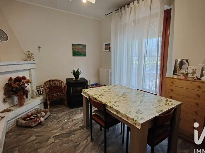 Appartamento con 5 locali in vendita in Via Lottizzazione Colle, Montalto Delle Marche