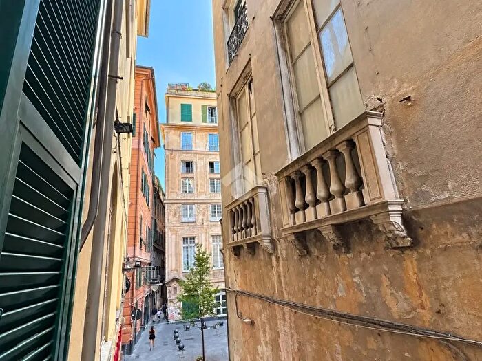 Appartamento bilocale in vendita in Via di S Bernardo, Genova