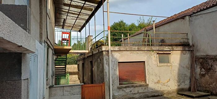 Appartamento con 8 locali in vendita in Dossi, Cornate DAdda