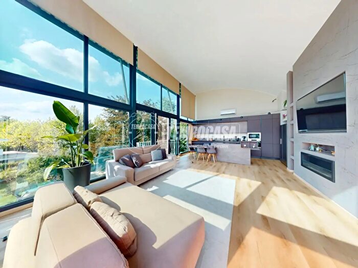 Casa con 6 locali in vendita in Caselle Torinese