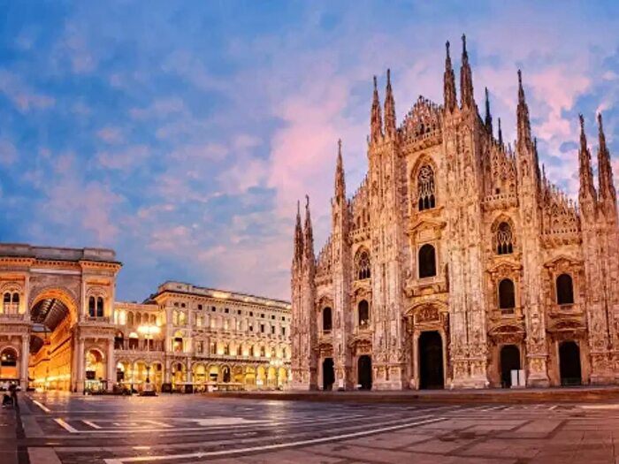 Appartamento in vendita in Via Filodrammatici, Milano