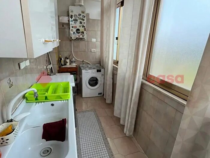 Appartamento trilocale in vendita in Via Vito Lonero, Bari