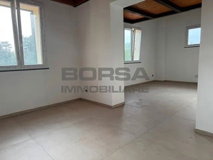 Appartamento quadrilocale in vendita in Via delle Sorgenti, Livorno