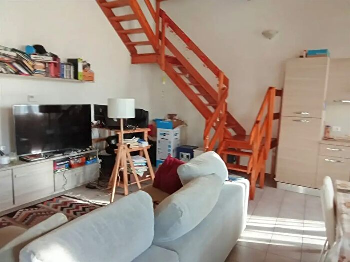 Appartamento trilocale in affitto in Montano Lucino